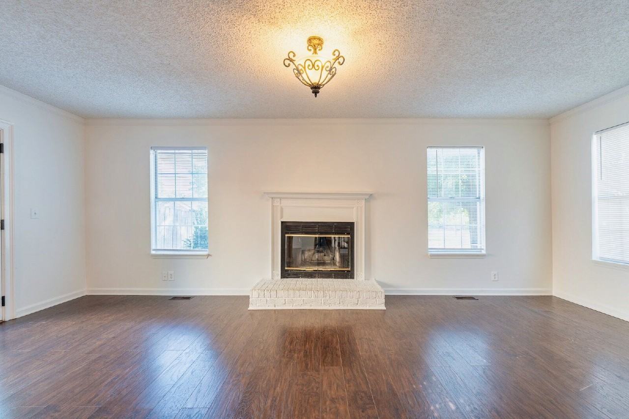 348 N Birchwood Dr - Photo 6 of 43