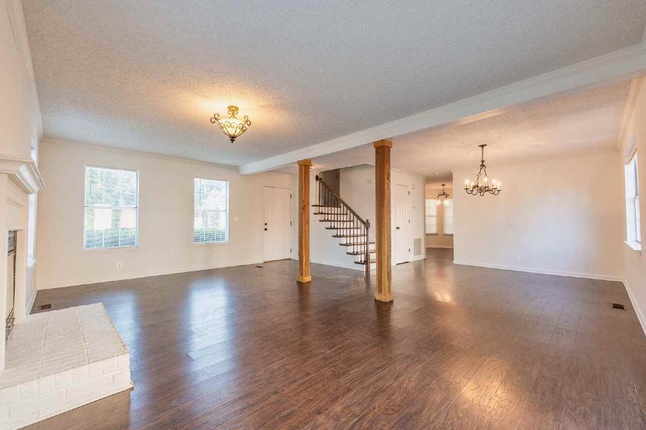 348 N Birchwood Dr - Photo 7 of 43