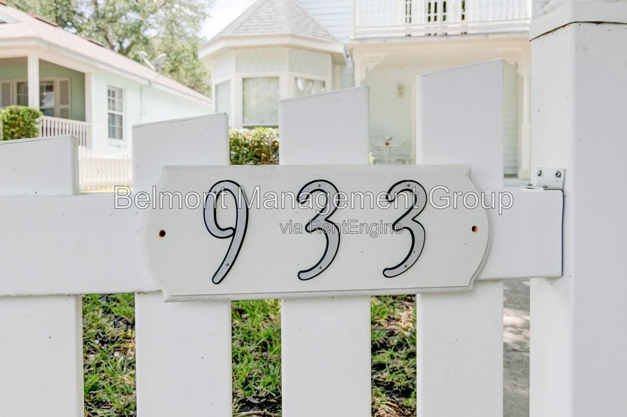 933 Lake Elsie Dr - Photo 4 of 30