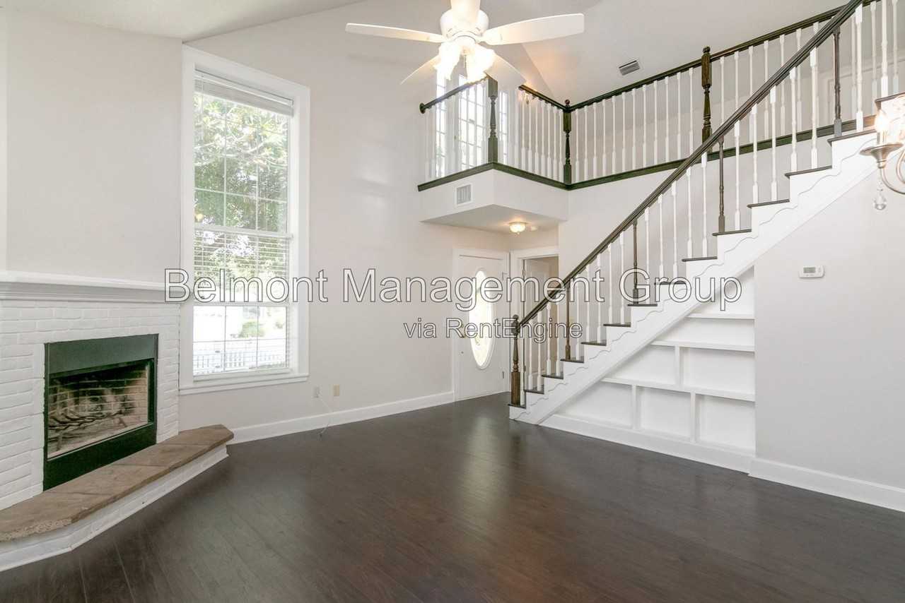933 Lake Elsie Dr - Photo 5 of 30