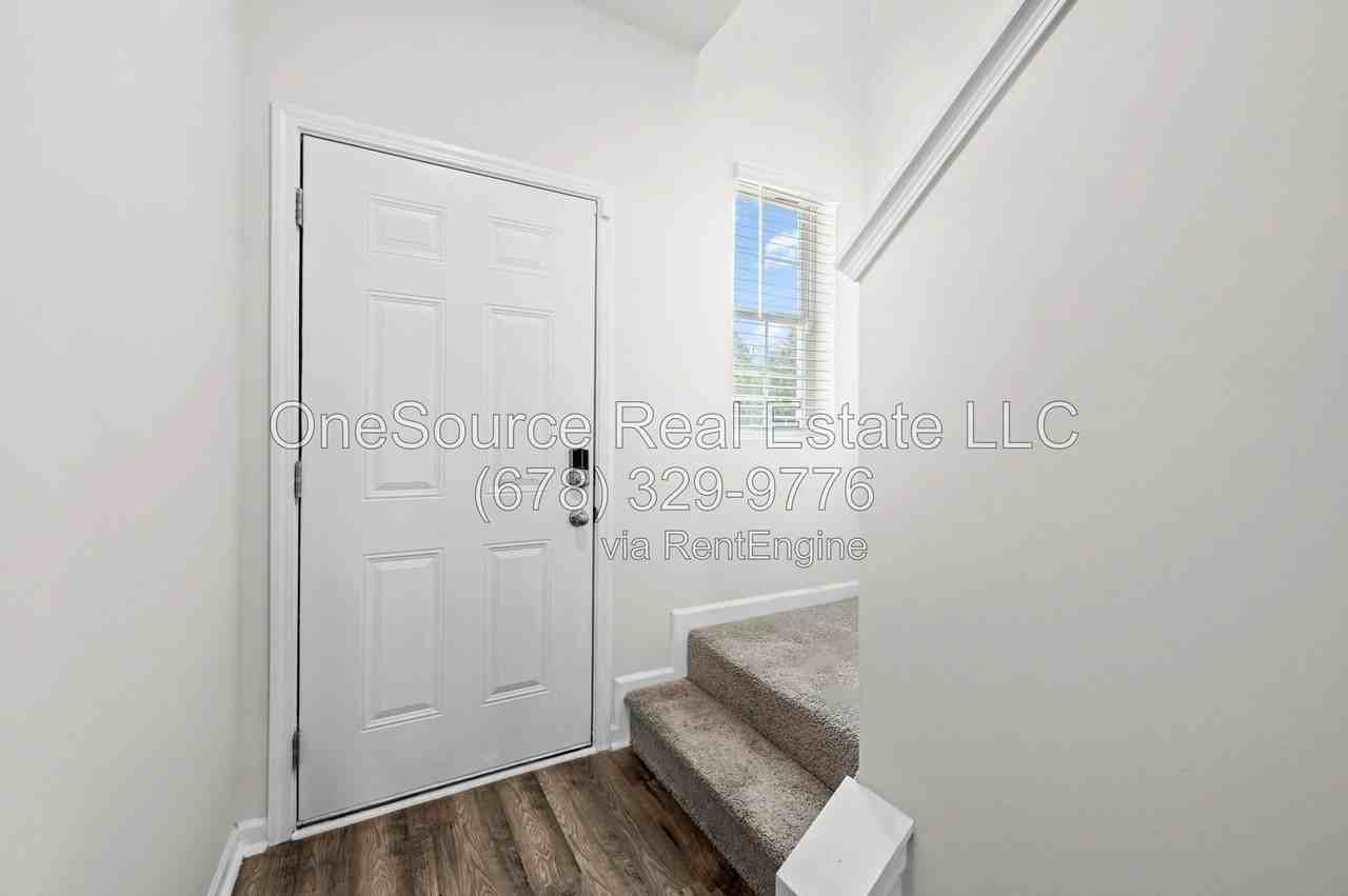 2366 Haran Dr - Photo 5 of 27