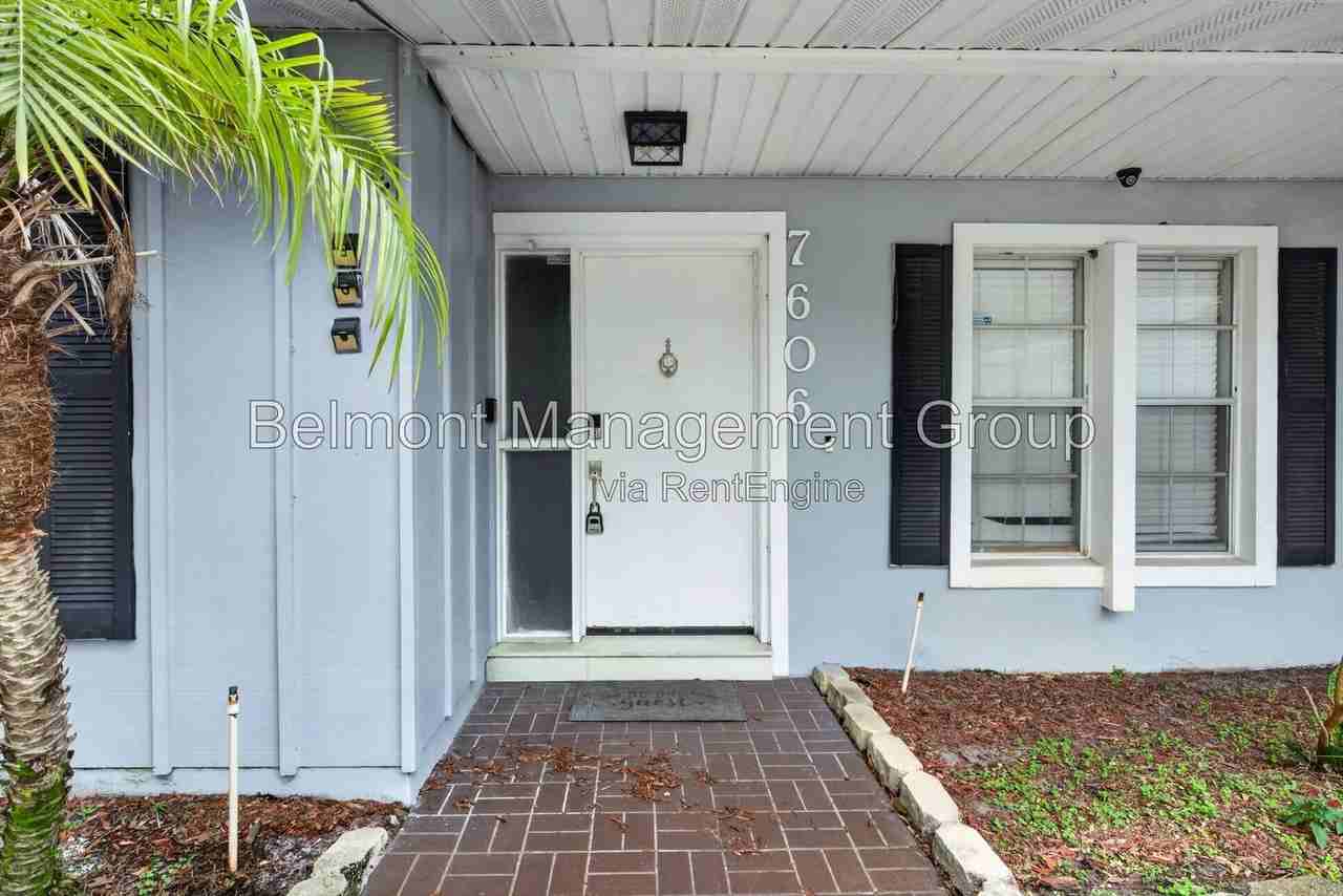 7606 Waunatta Ct - Photo 3 of 29