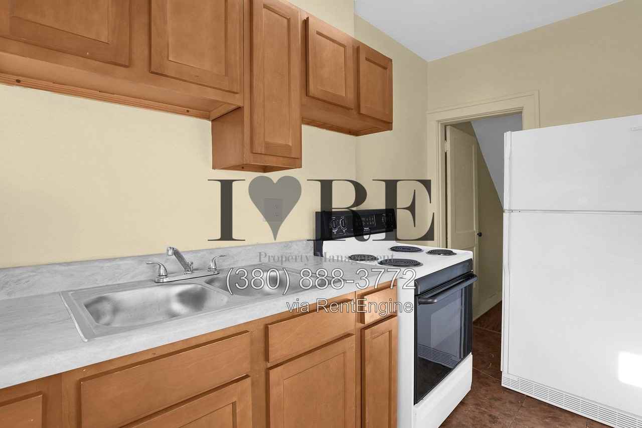 1269 E Livingston Ave - Photo 6 of 15