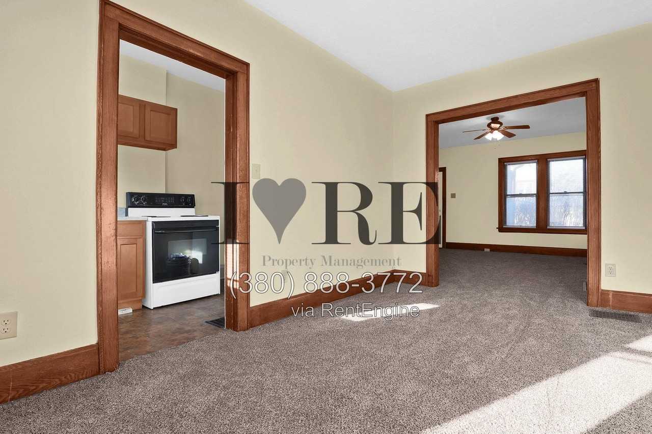 1269 E Livingston Ave - Photo 7 of 15