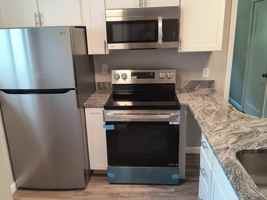 featured image of 8 N Pembroke Rd #3