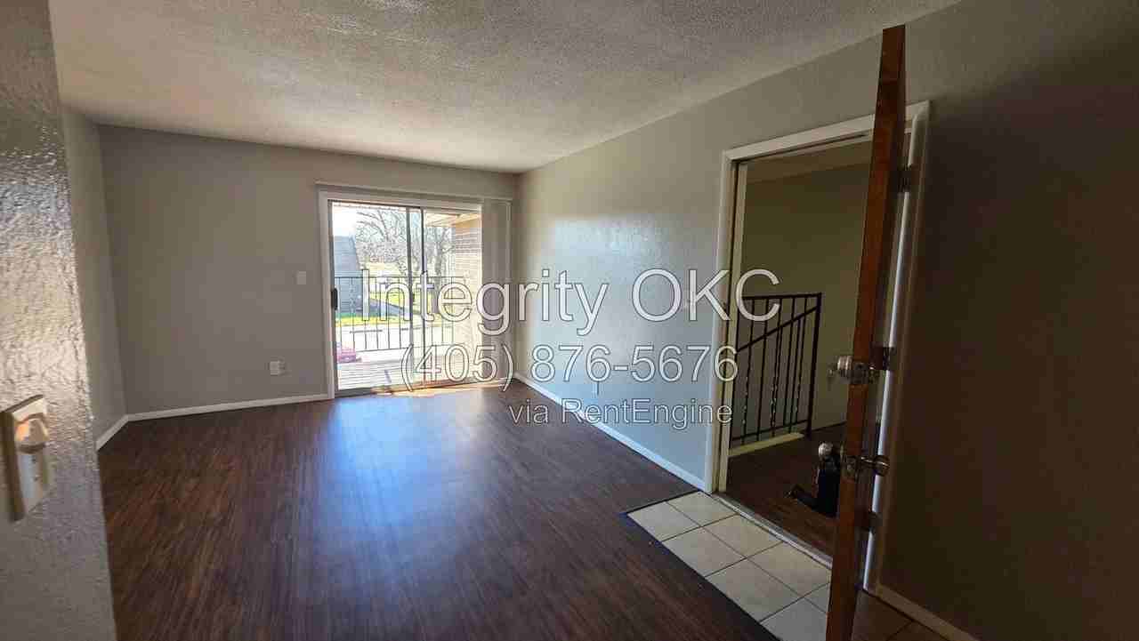 3807 N Rockwell Ave #224 - Photo 3 of 19