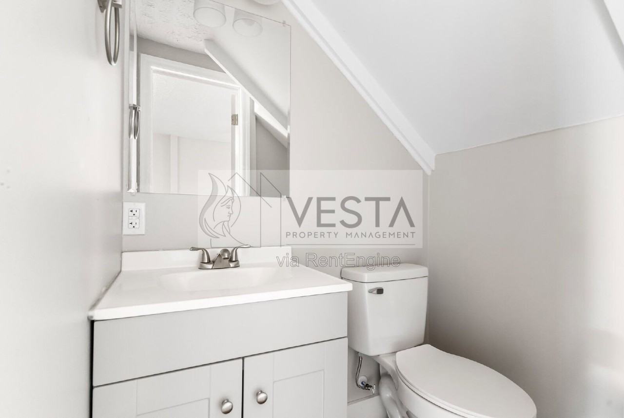 26 Reid St #3 - Photo 5 of 14