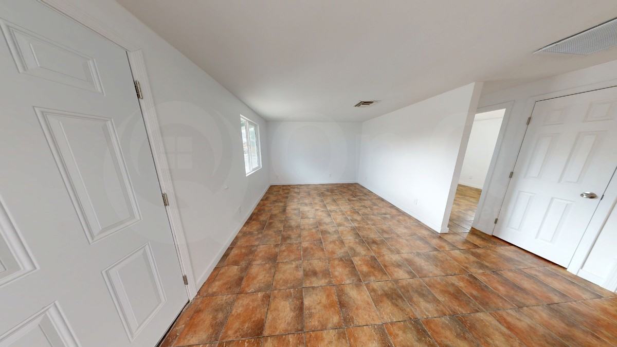 1814 S Van Buren Ave - Photo 5 of 15