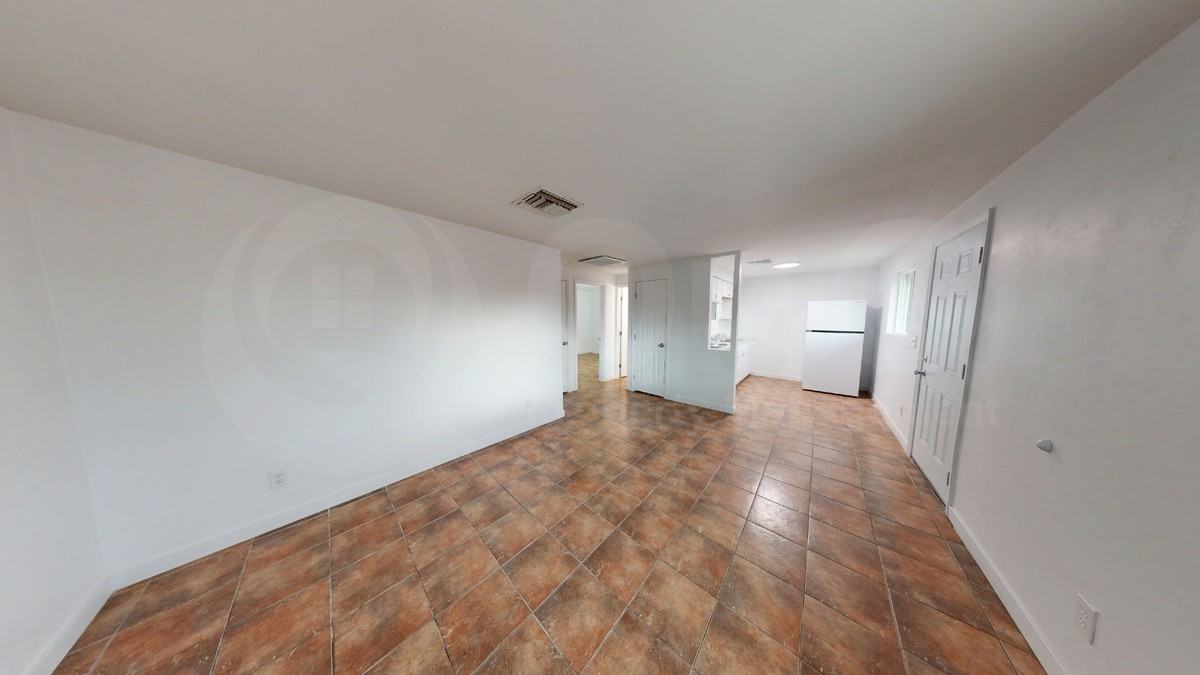 1814 S Van Buren Ave - Photo 6 of 15
