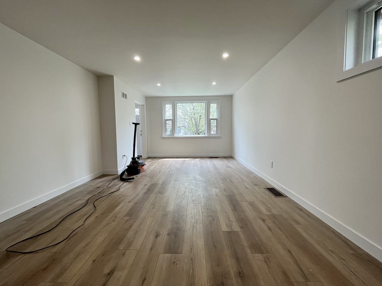 34 Hodge St - Photo 4 of 22