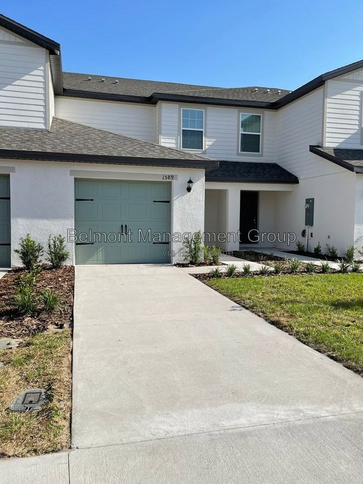 1589 Wynford Cir - Photo 3 of 18