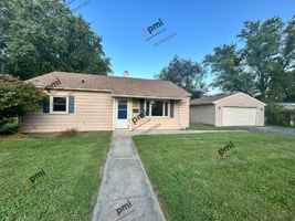 featured image of 1708 Napoleon St