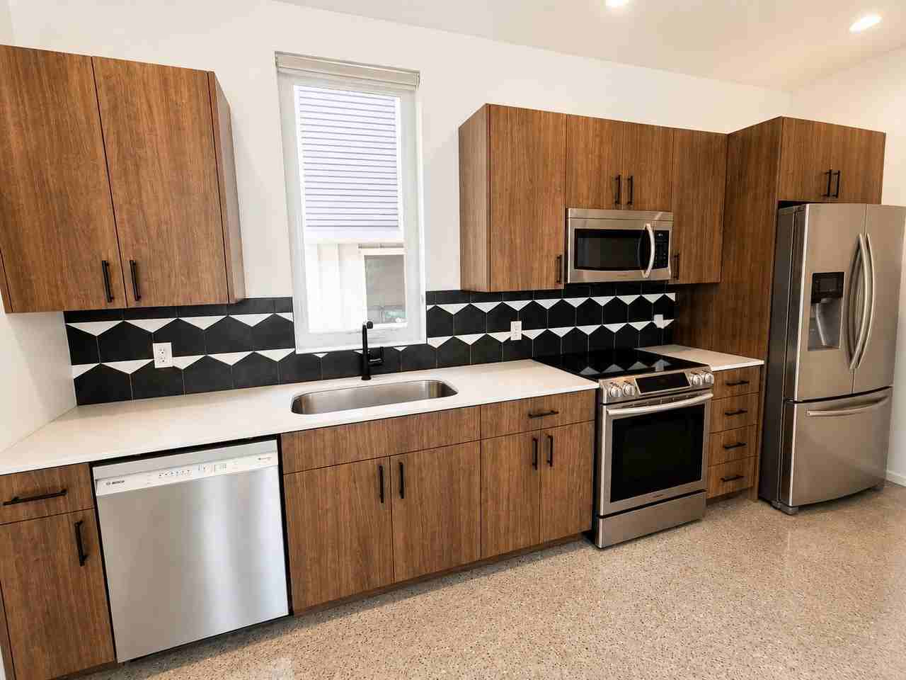 76 E 17th St - Photo 4 of 14
