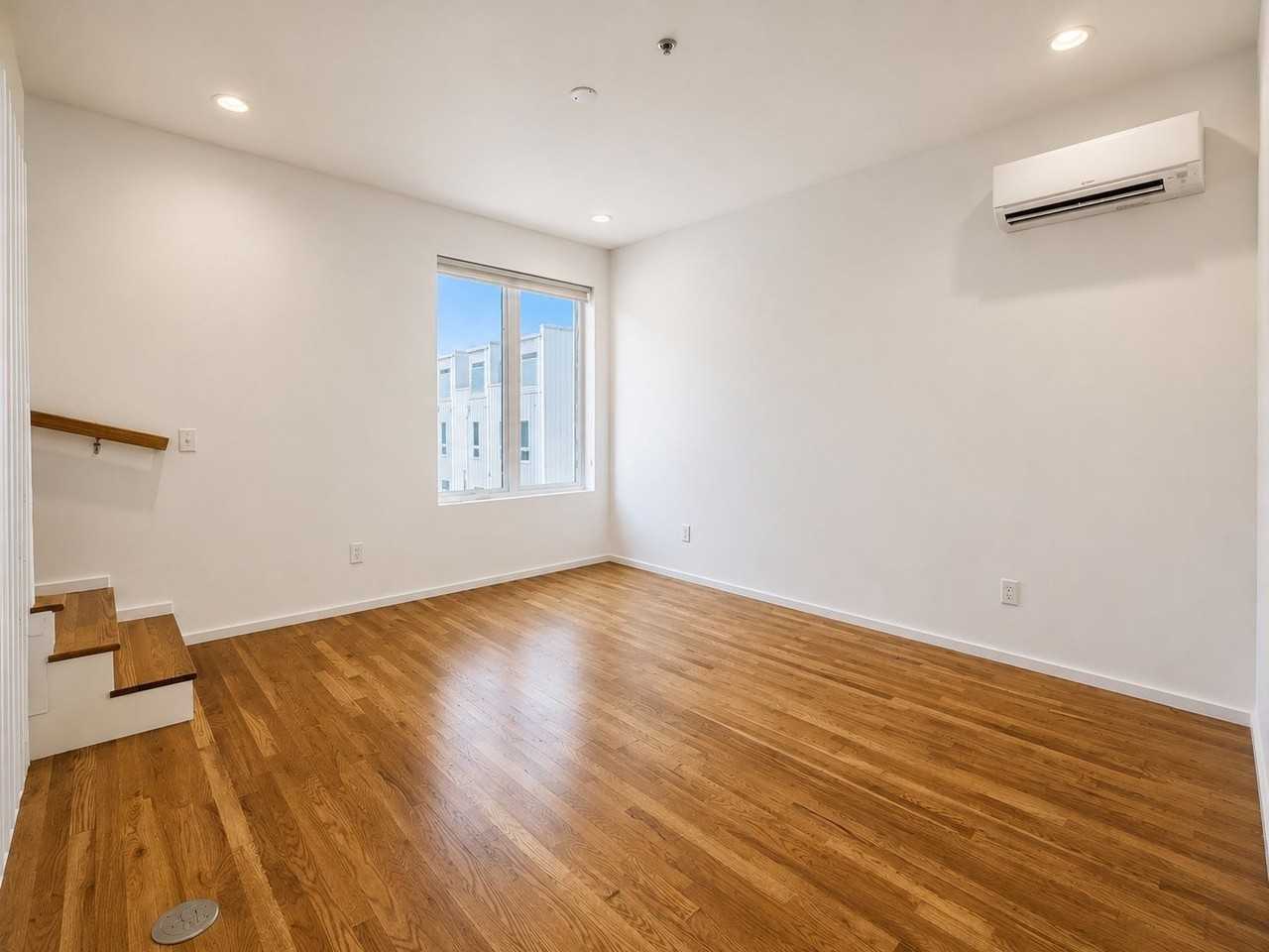 76 E 17th St - Photo 6 of 14