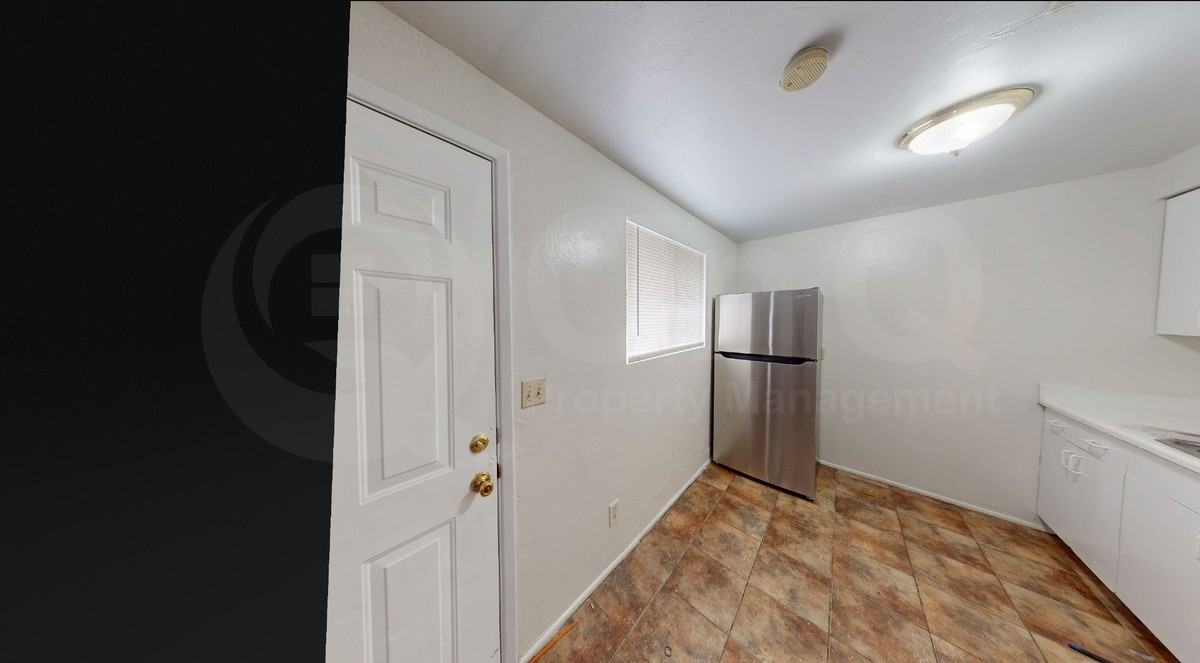 1806 S Van Buren Ave - Photo 5 of 14