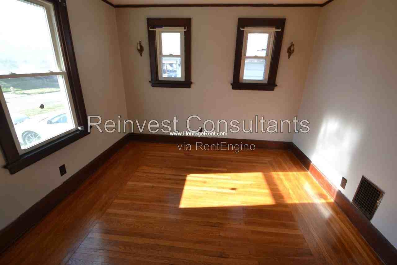 1816 Sterling Ave - Photo 2 of 8