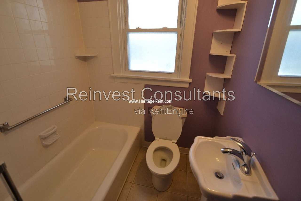 1816 Sterling Ave - Photo 3 of 8