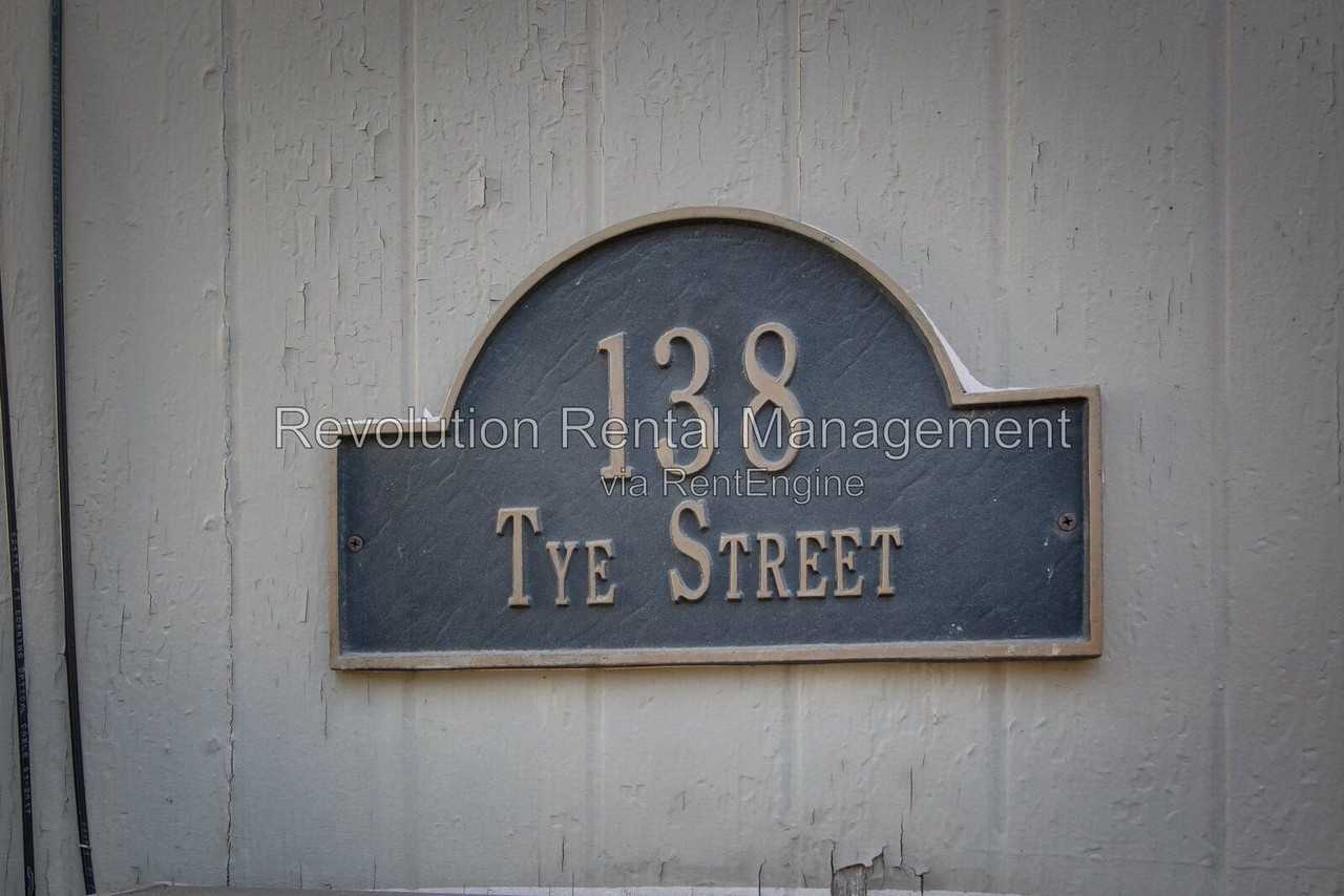 138 Tye St Se #3 - Photo 2 of 11