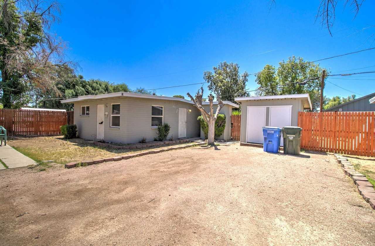 2133 W Morten Ave #2 - Photo 3 of 16