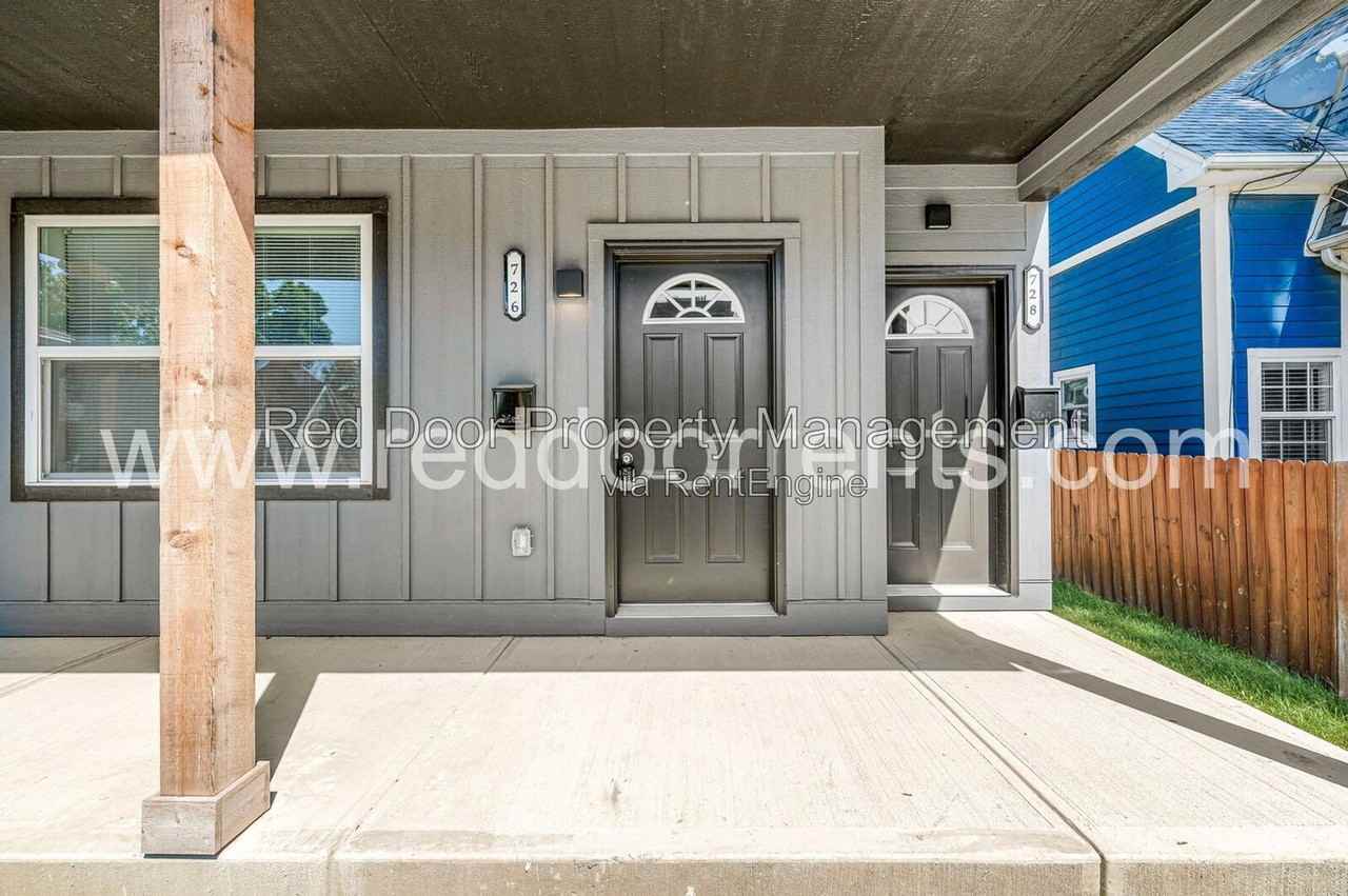 726 Parkway Ave - Photo 5 of 24