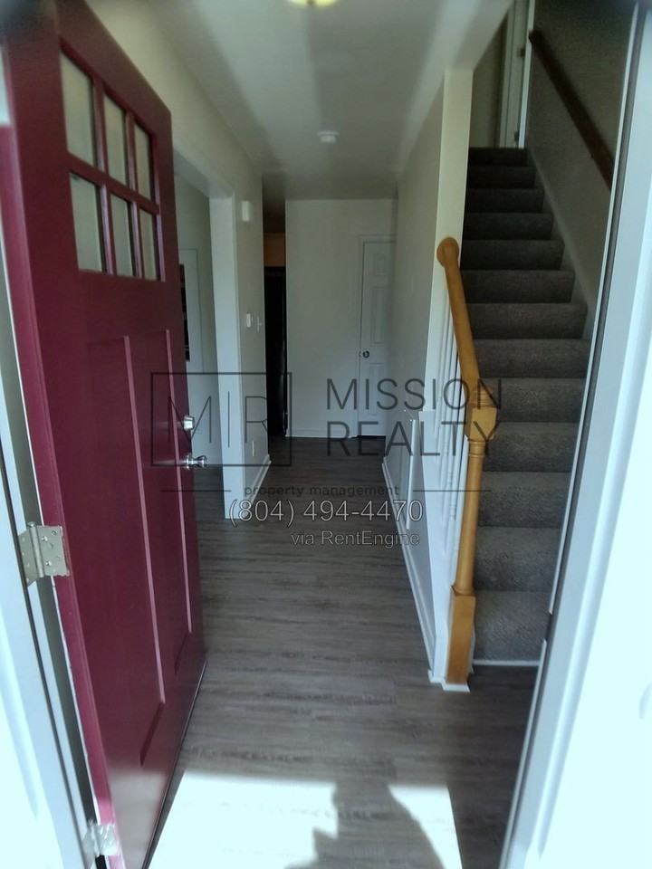 2318 China Cat Ter - Photo 3 of 30