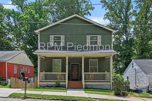 featured image of 1356 Chambers Ave