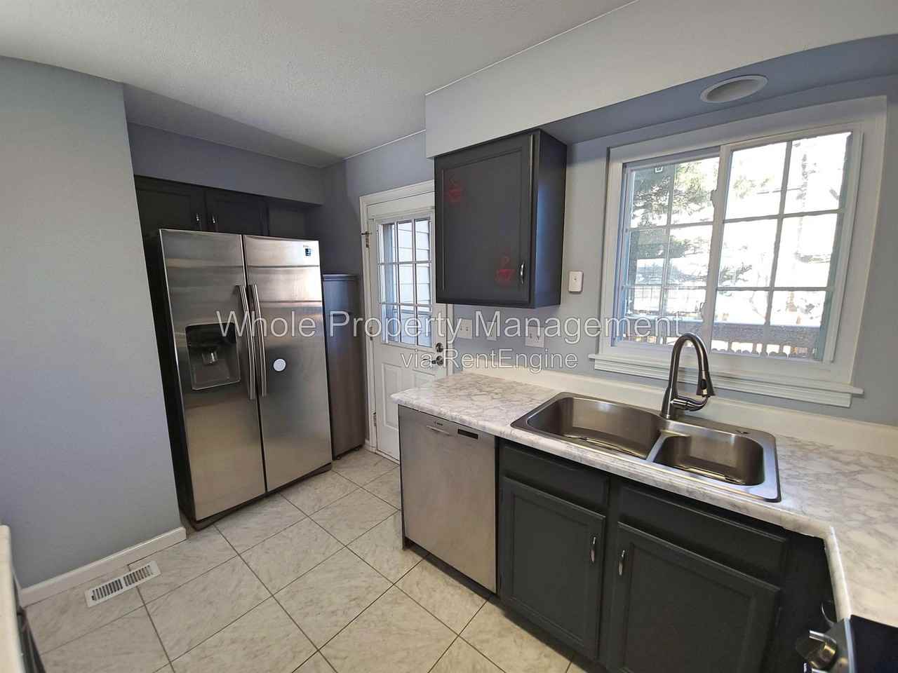 10922 Bayfield Way - Photo 3 of 27
