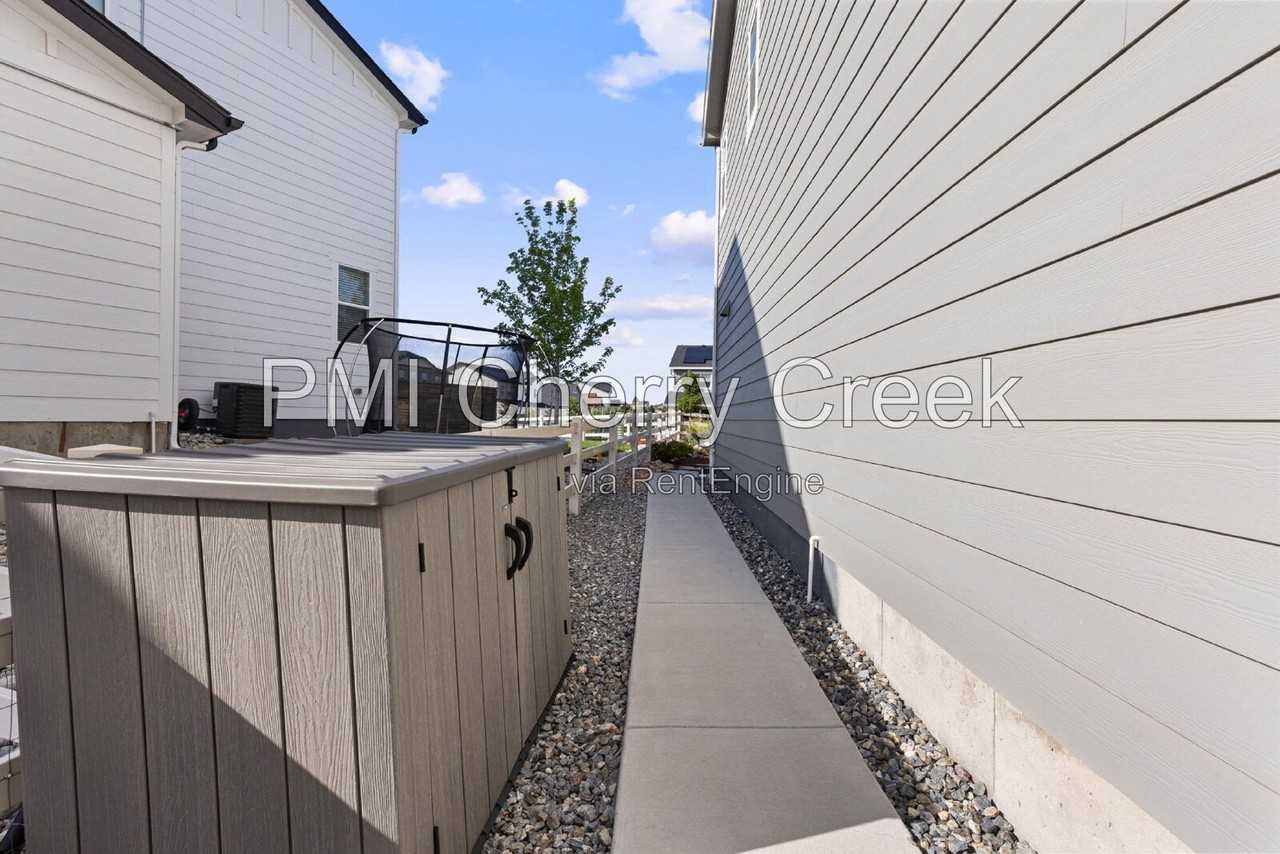 2595 Gray Wolf Pl - Photo 3 of 37