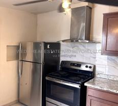 2102 W Mariposa St #10 - Photo 1 of 1