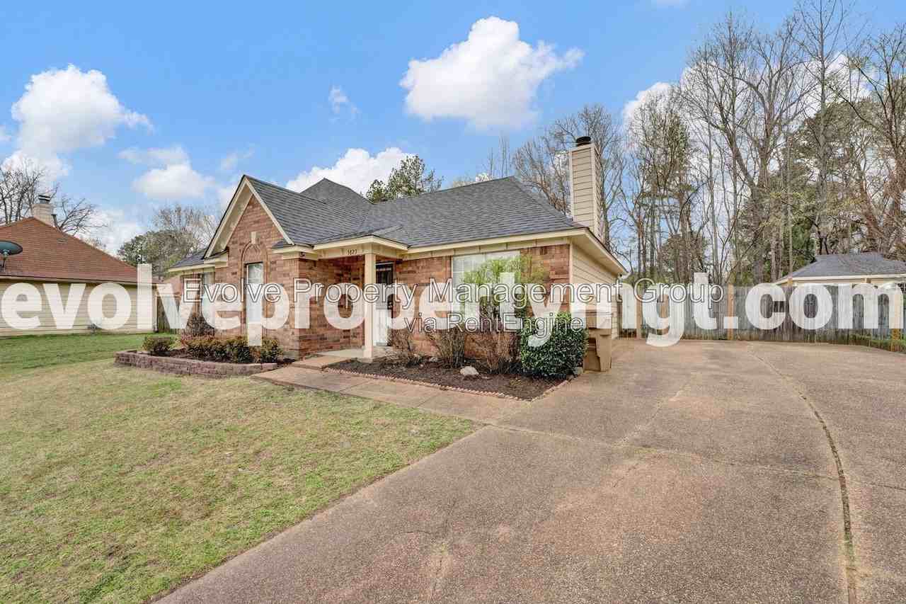 3823 Twin Valley Cv - Photo 3 of 25