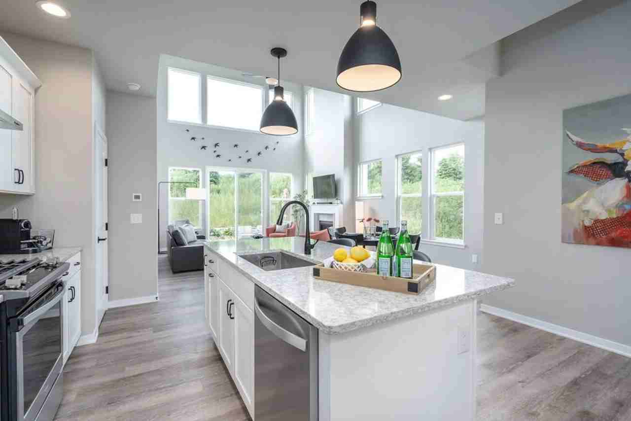 4133 Enclave Way - Photo 3 of 32