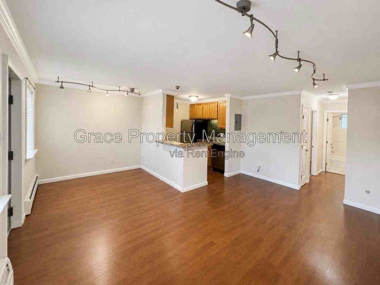 1062 Josephine St #9 - Photo 3 of 18