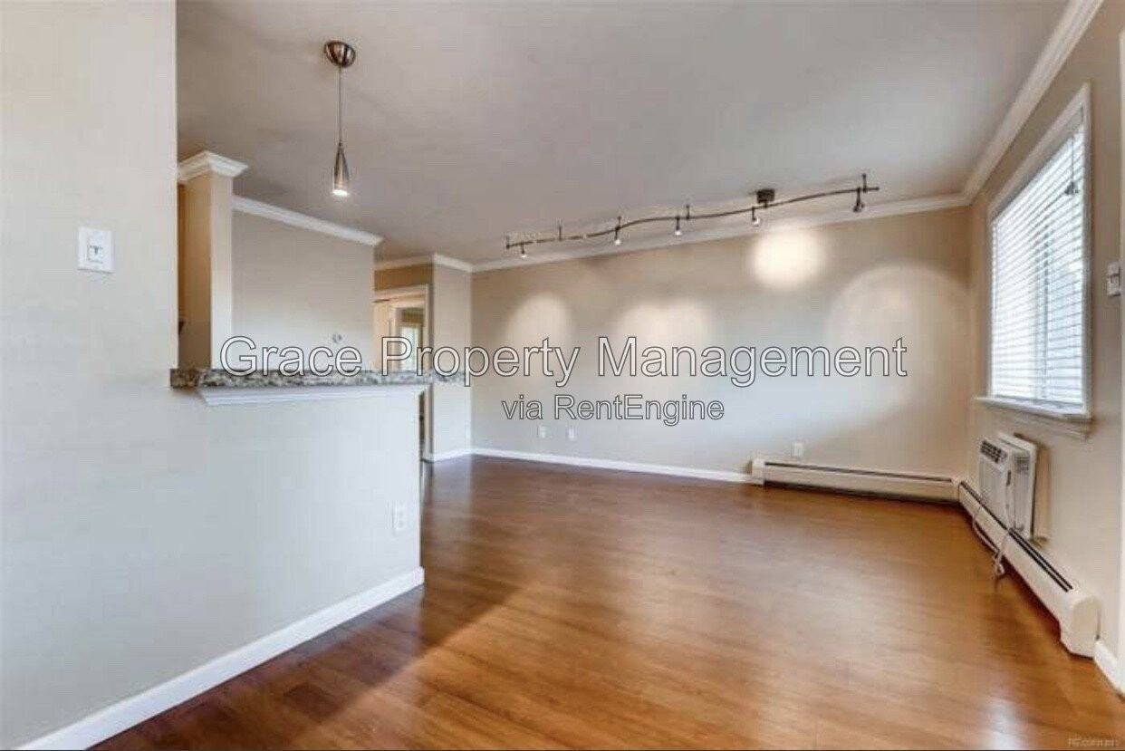 1062 Josephine St #9 - Photo 4 of 18