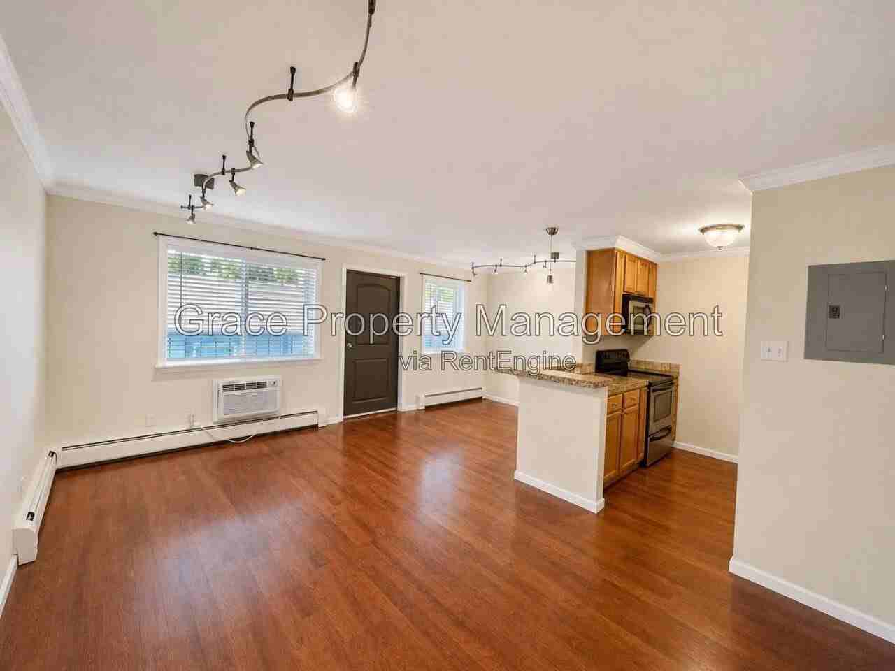 1062 Josephine St #9 - Photo 5 of 18