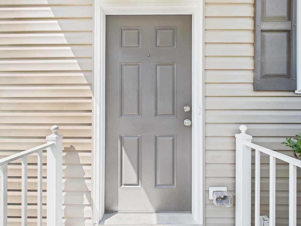 208 Obrien Rd - Photo 6 of 40