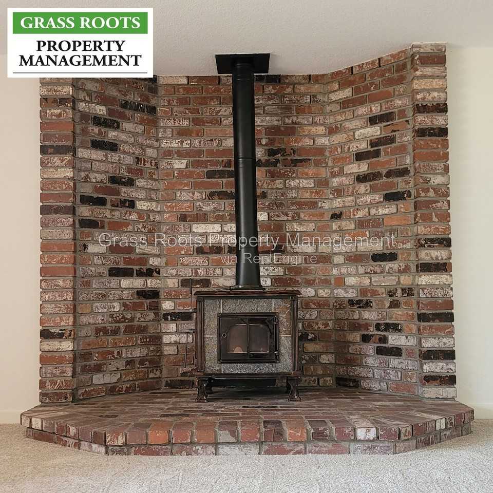 15099 Fay Rd - Photo 4 of 10