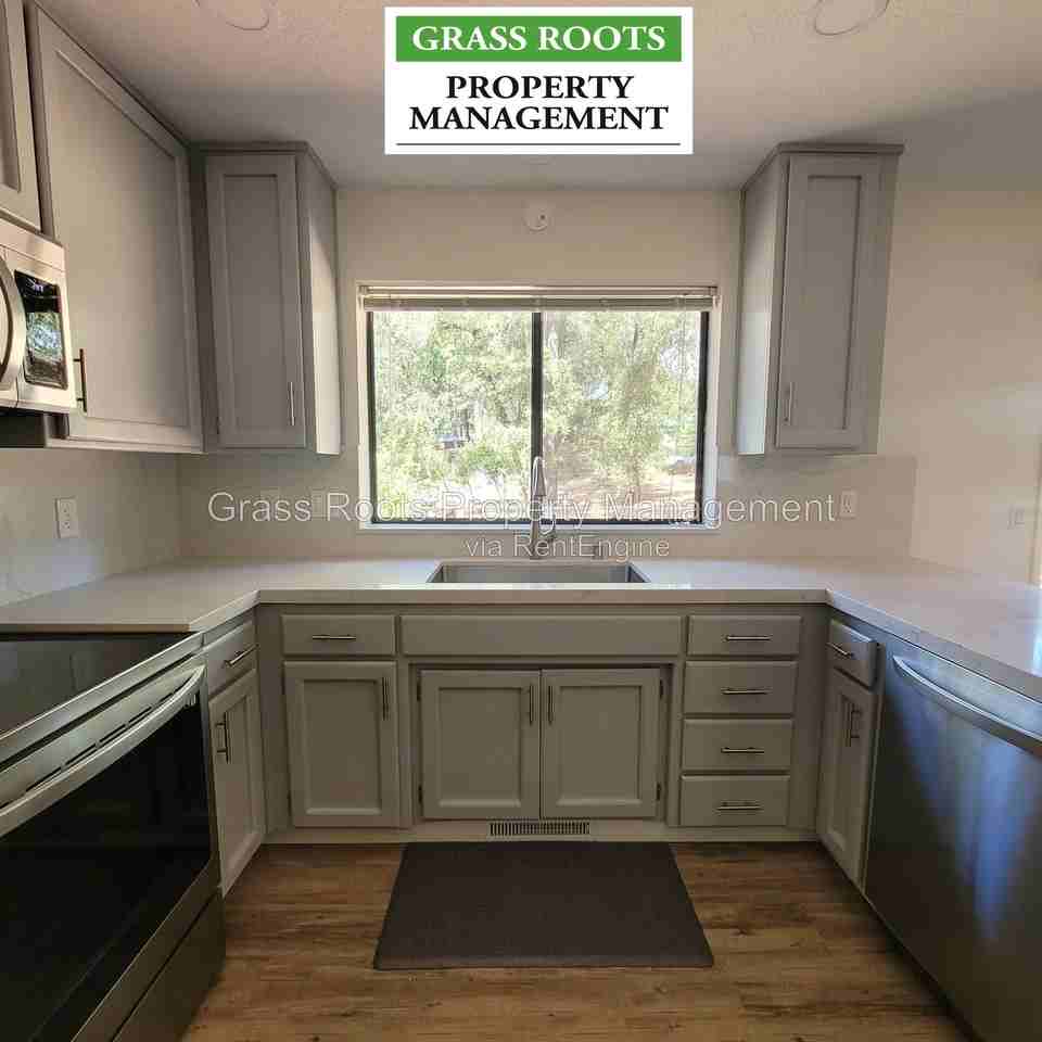 15099 Fay Rd - Photo 6 of 10