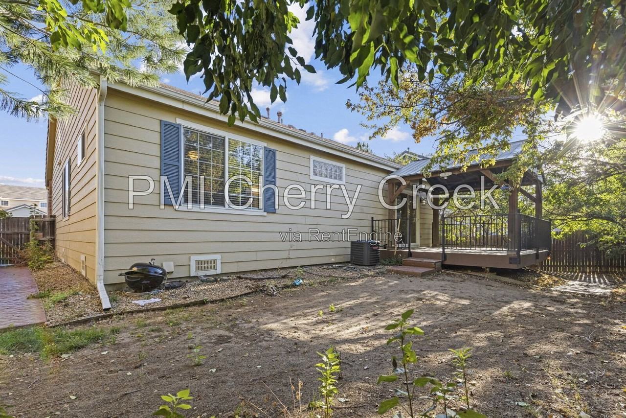 18647 E Vassar Dr