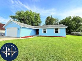 10719 W Calumet Rd - Photo 1 of 1