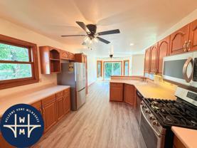 10719 W Calumet Rd - Photo 1 of 1