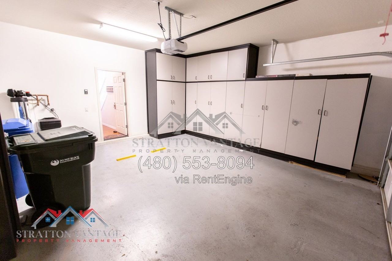2038 W Marconi Ave - Photo 6 of 50