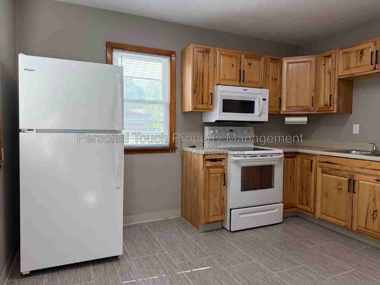 413 22nd St S - Photo 5 of 40