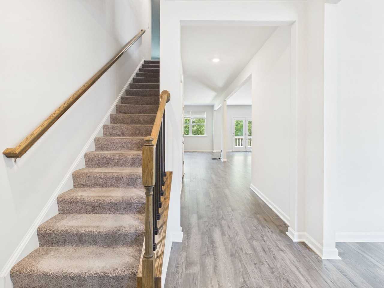 5701 Brailen Dr - Photo 5 of 46