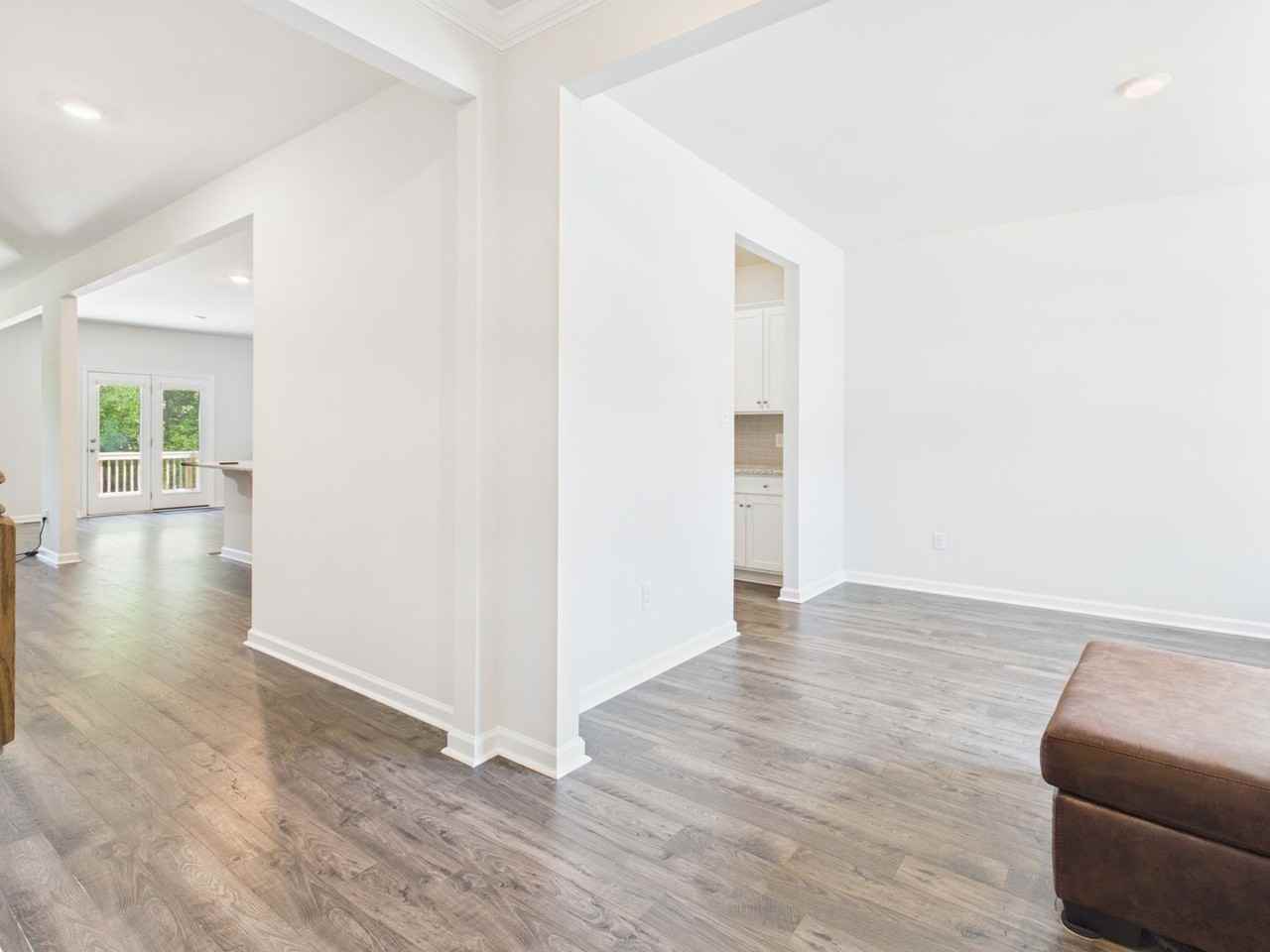 5701 Brailen Dr - Photo 6 of 46
