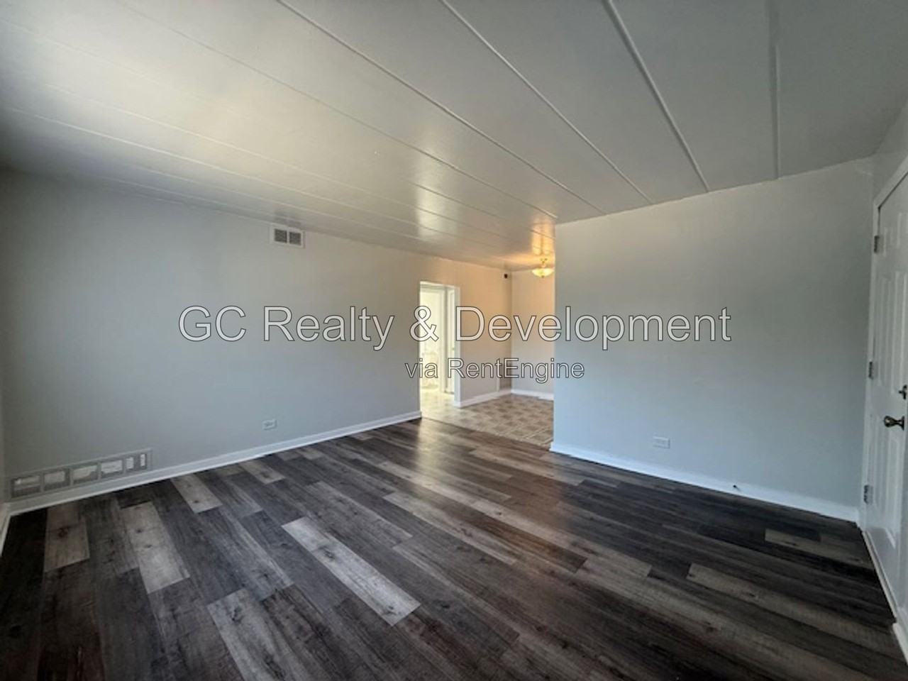 332 Wilson Ave #E - Photo 4 of 12