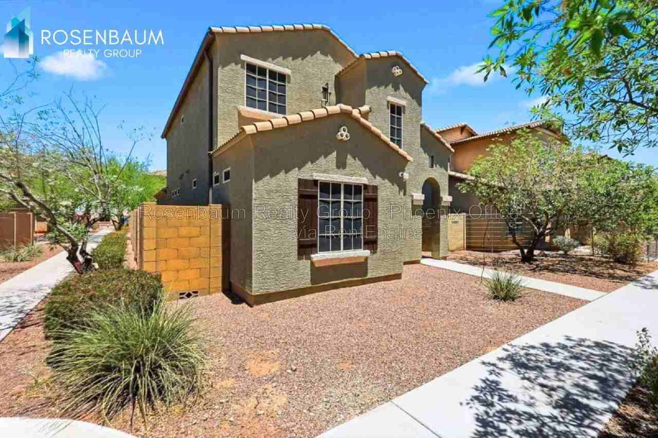 9336 S 33rd Dr - Photo 3 of 28