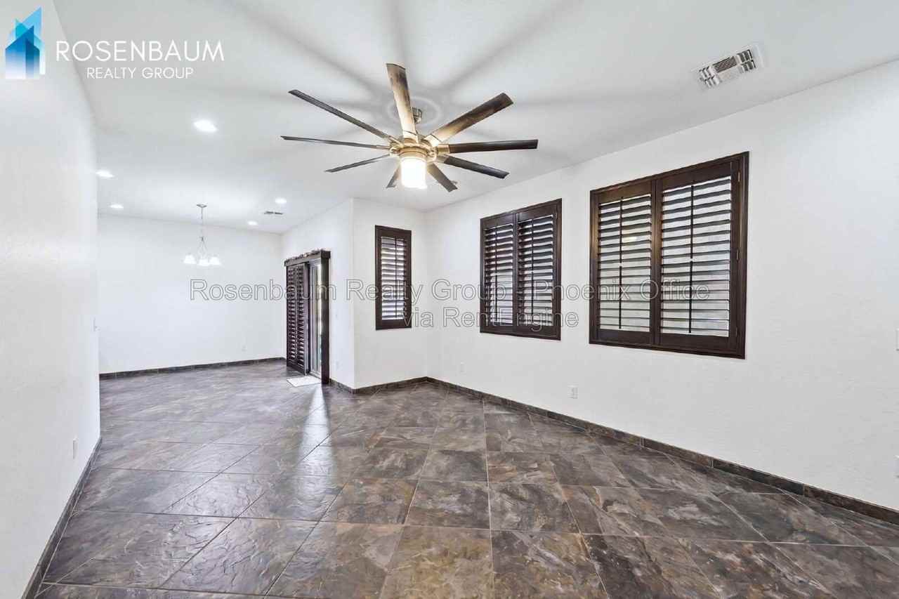 9336 S 33rd Dr - Photo 6 of 28