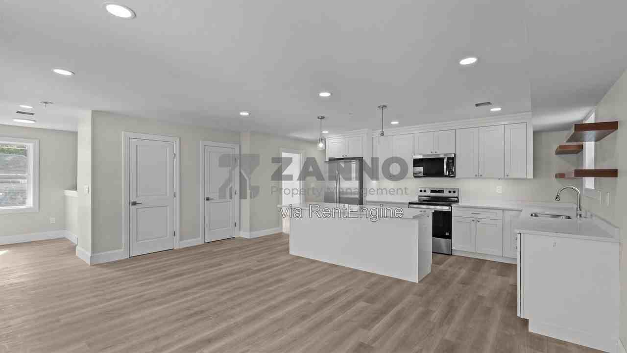 76 Bouvier Ave #3 - Photo 6 of 25