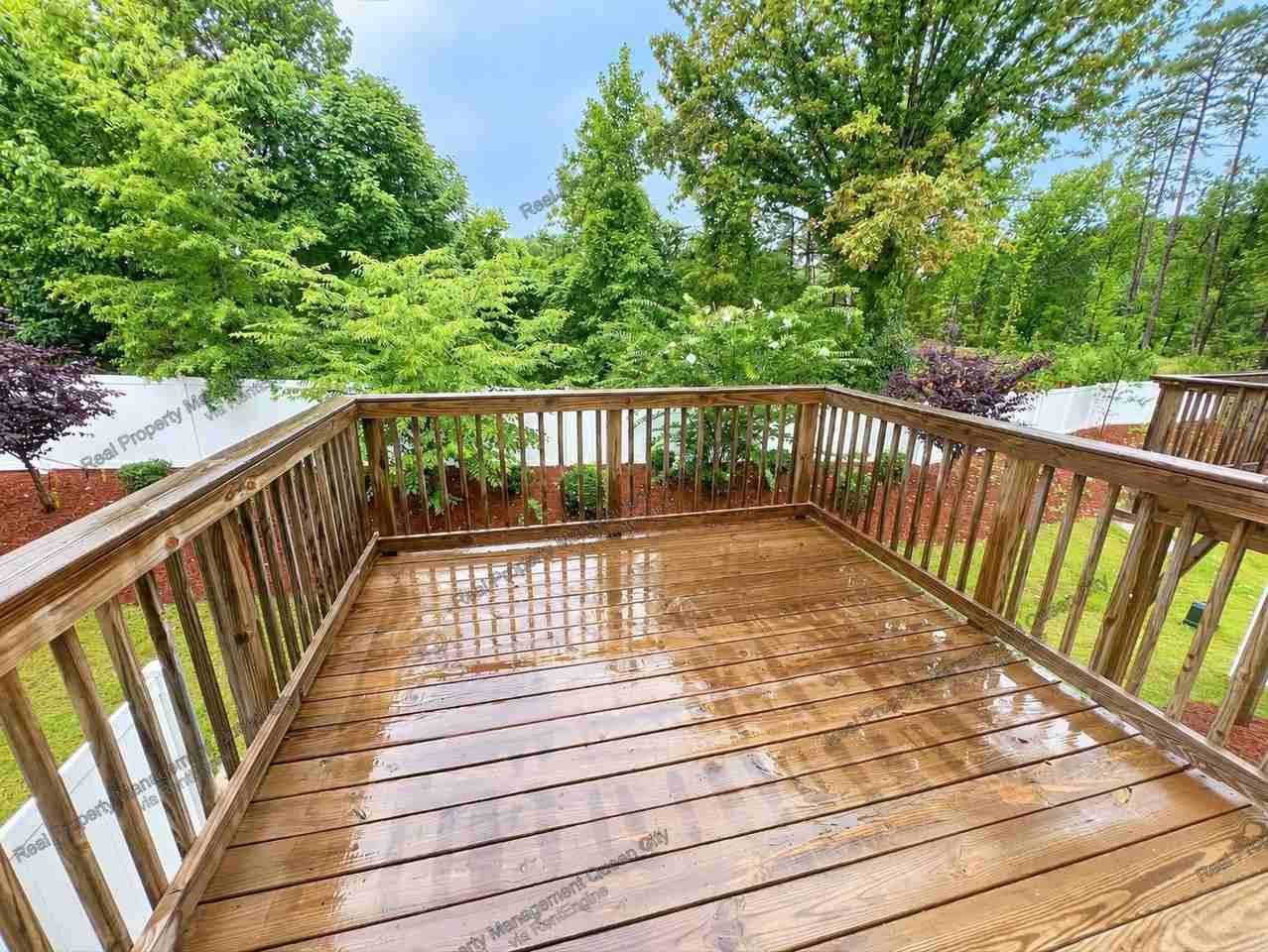 2407 Lazette Dr - Photo 3 of 19