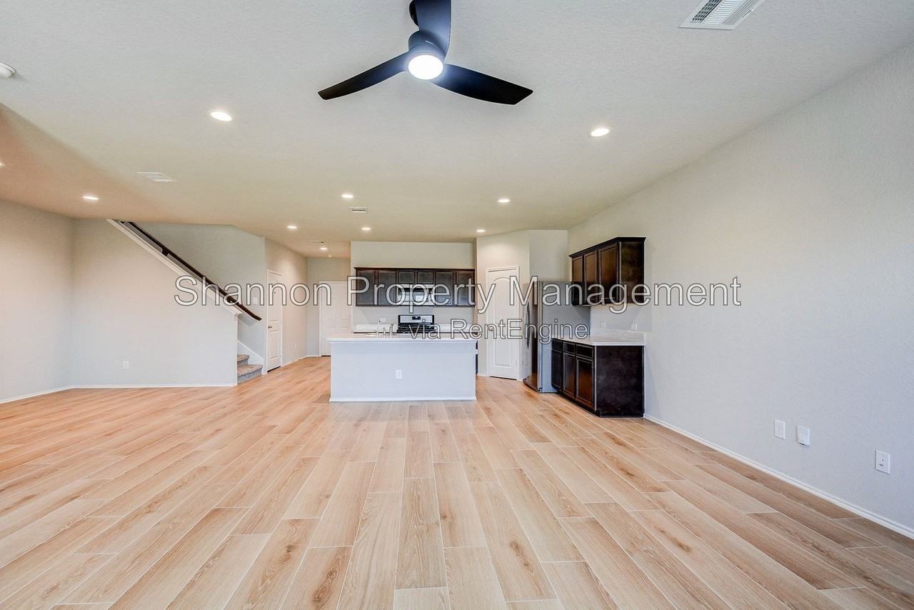 15348 Timber Preserve Ln - Photo 7 of 32